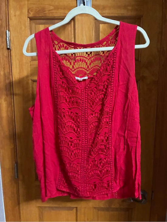 Skies Are Blue Tops - Red Crochet Front Sleeveless Tank